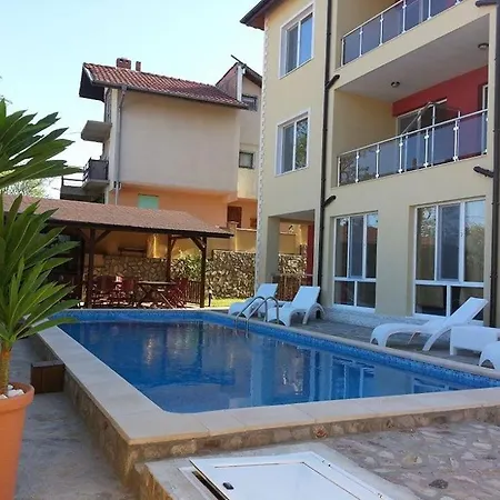 Big Maisonette Africana Is Panoramic Roof Complex