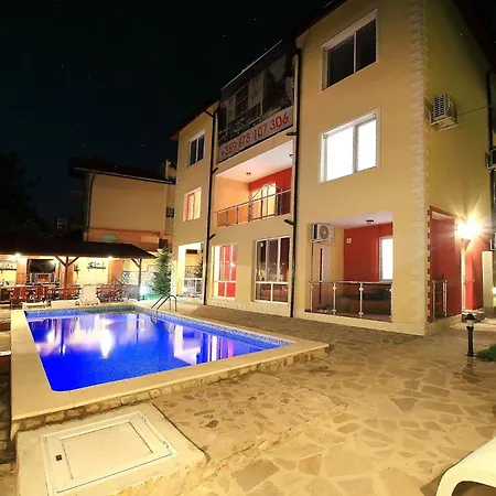 Deluxe Art Maisonettes In Panoramic Roof Complex Апартаменты