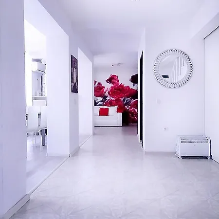 Deluxe Art Maisonettes In Panoramic Roof Complex Апартаменты *