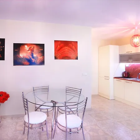 Deluxe Art Maisonettes In Panoramic Roof Complex Апартаменты *